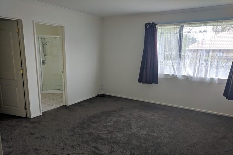 Photo of property in 14 Lothian Brae, Wattle Downs, Auckland, 2103