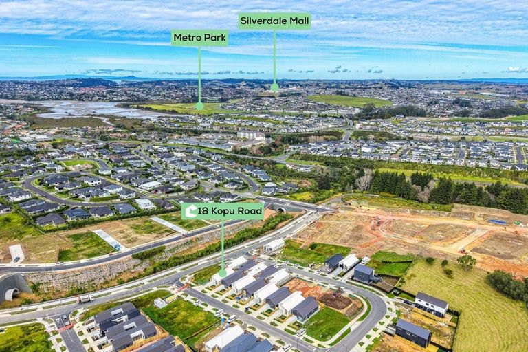 Photo of property in 18 Kopu Road, Orewa, 0931