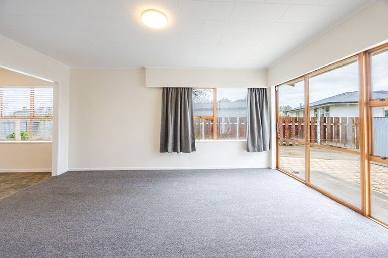 Photo of property in 2/17 Ranfurly Street, Tamatea, Napier, 4112