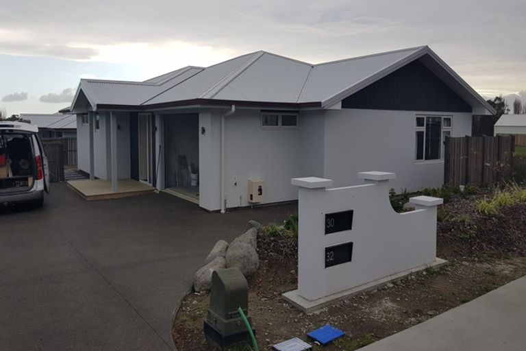 Photo of property in 30 Matenga Street, Waikanae, 5036