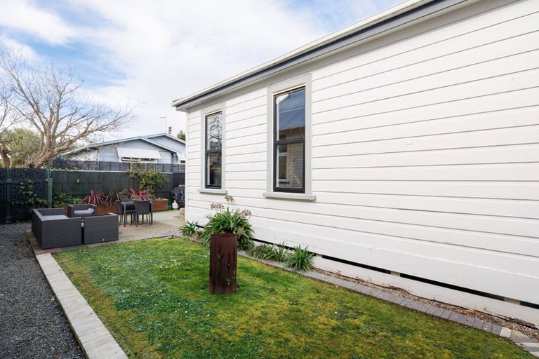 Photo of property in 9 Kingswood Street, Takaro, Palmerston North, 4412