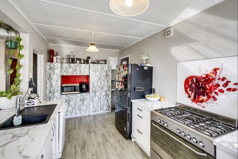 Photo of property in 35 Rutherford Road, Marewa, Napier, 4110