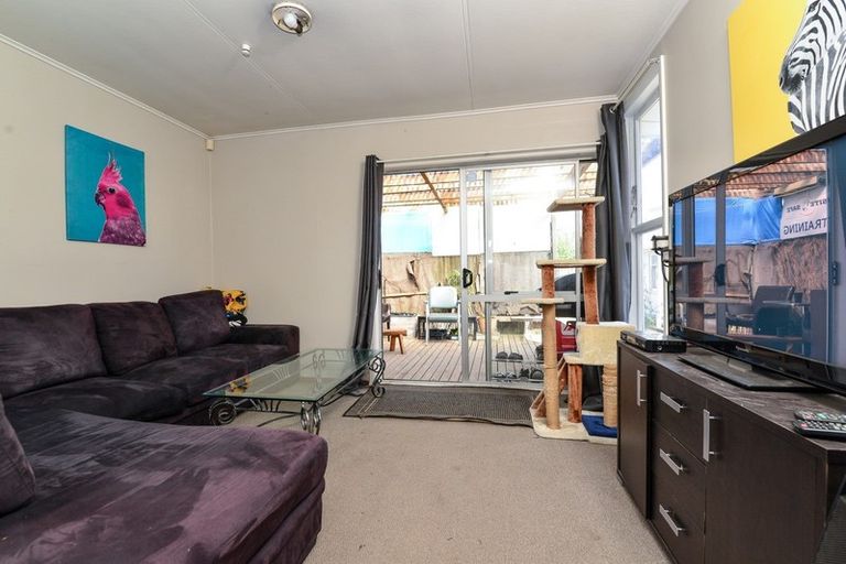 Photo of property in 105 Pine Avenue, Melville, Hamilton, 3206