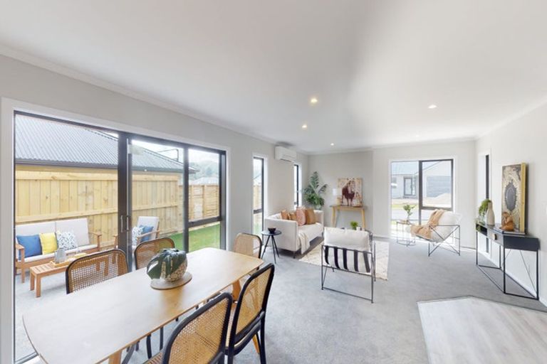 Photo of property in 8 Te Ara O Roimata, Wainuiomata, Lower Hutt, 5014