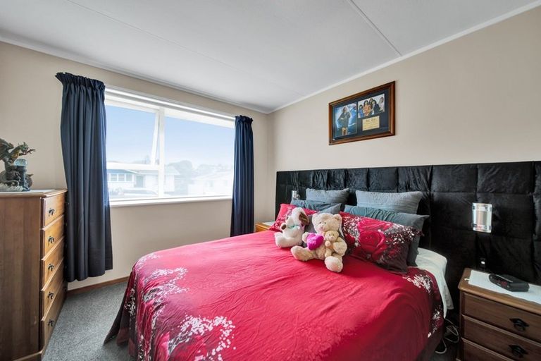 Photo of property in 19 Grenville Street, Marfell, New Plymouth, 4310