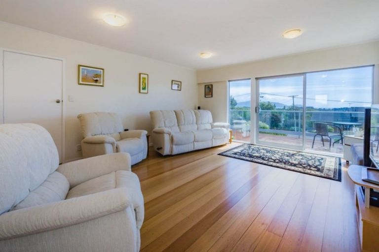 Photo of property in 93 Winara Avenue, Waikanae, 5036