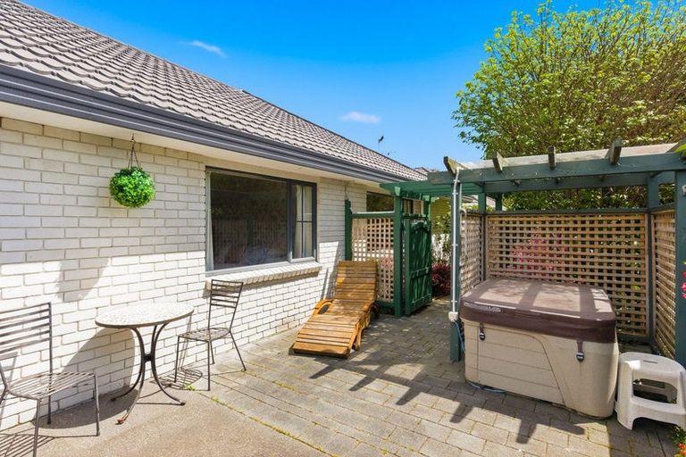 Photo of property in 5 Rimu Street, Waikanae, 5036