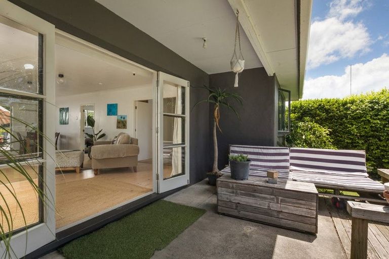 Photo of property in 11 Roretana Drive, Athenree, Katikati, 3177