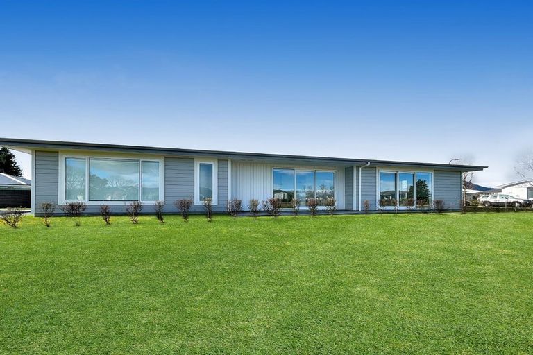 Photo of property in 12 Bastille Court, Rangatira Park, Taupo, 3330