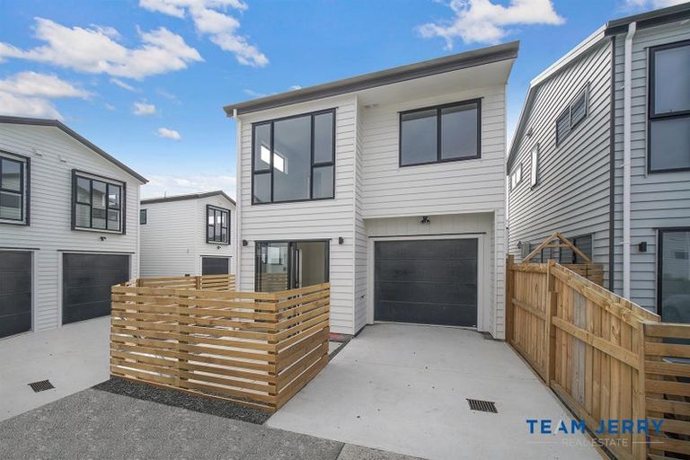 Photo of property in 9 Te Kaapia Road, Papakura, 2110