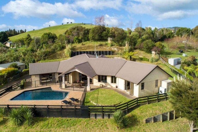 Photo of property in 24 Roger Guy Place, Welcome Bay, Tauranga, 3175