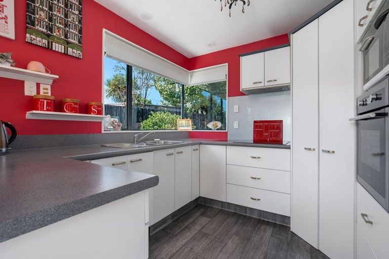 Photo of property in 8 Lordship Place, Templeton, Christchurch, 8042