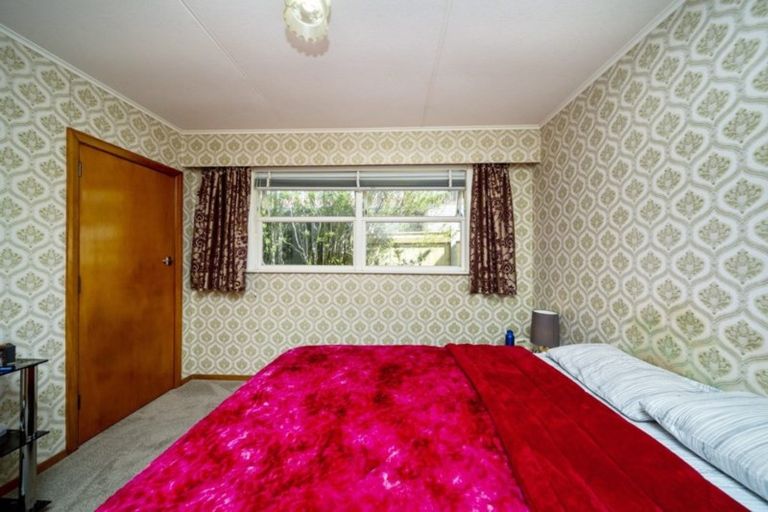 Photo of property in 52 Clawton Street, Westown, New Plymouth, 4310