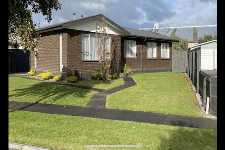 Photo of property in 42 Acacia Street, Kelvin Grove, Palmerston North, 4414