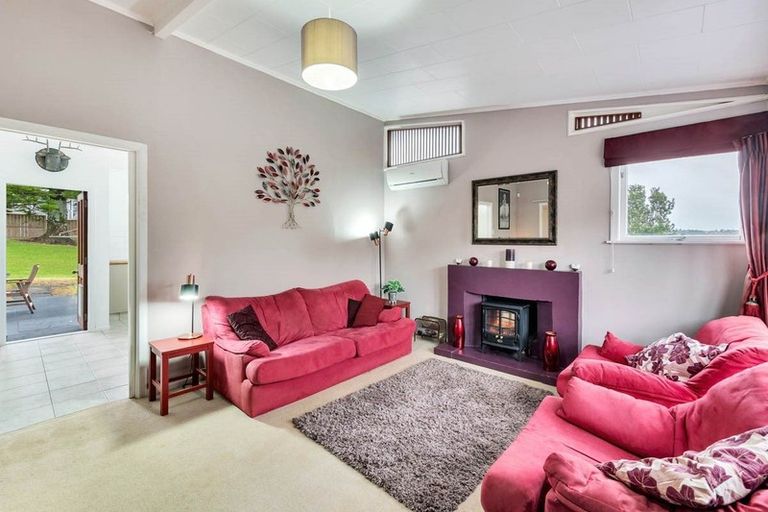 Photo of property in 89 Bond Crescent, Forrest Hill, Auckland, 0620