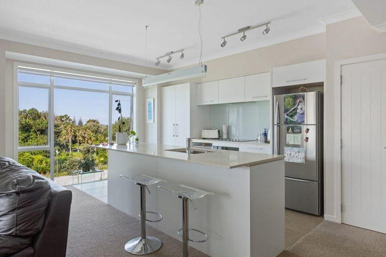 Photo of property in 76 Landmark Terrace, Orewa, 0931