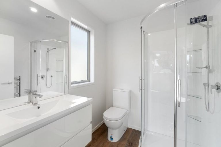 Photo of property in 5 Selkirk Lane, Hamilton Lake, Hamilton, 3204