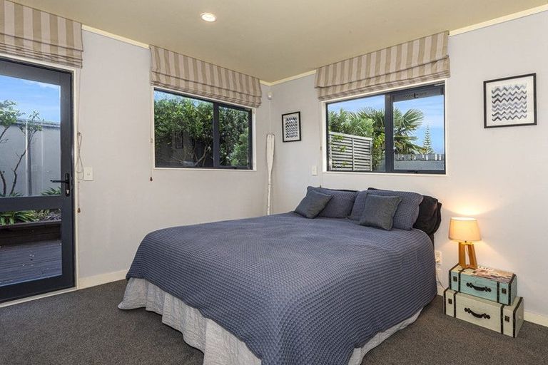 Photo of property in 3 Bermuda Place, One Tree Point, 0118