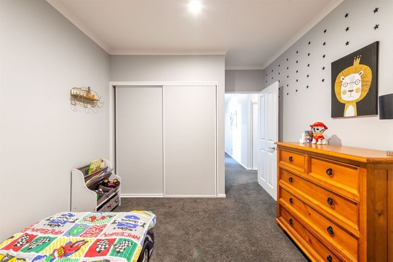 Photo of property in 11 O'rourke Place, Casebrook, Christchurch, 8051