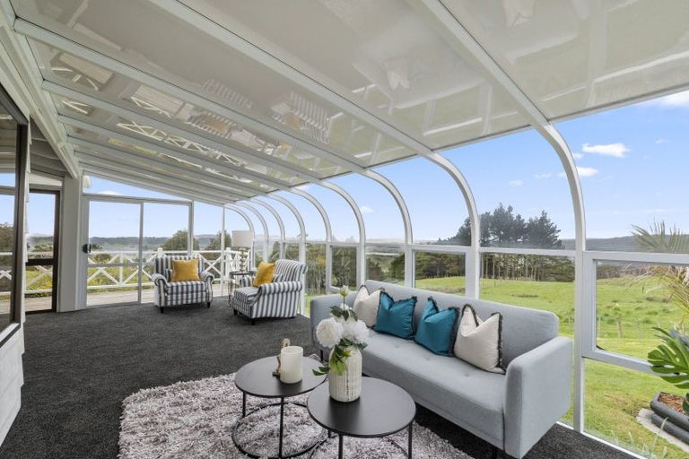 Photo of property in 320 Creightons Road, Clevedon, Papakura, 2582