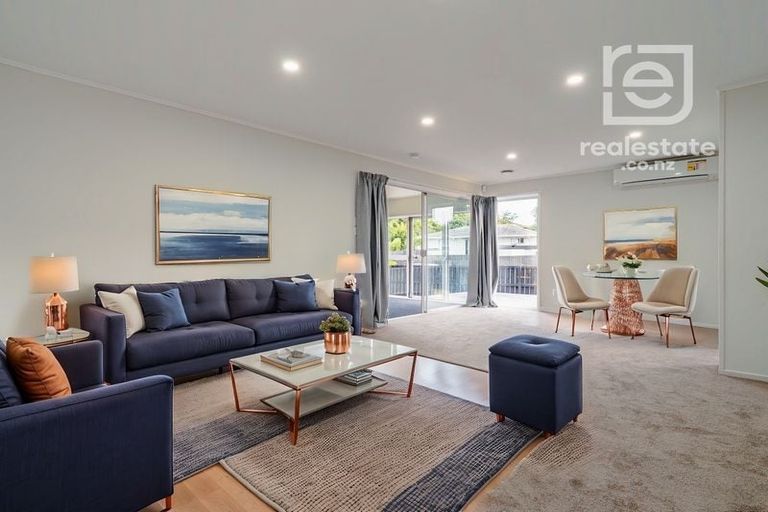 Photo of property in 15 Burndale Terrace, Manurewa, Auckland, 2102