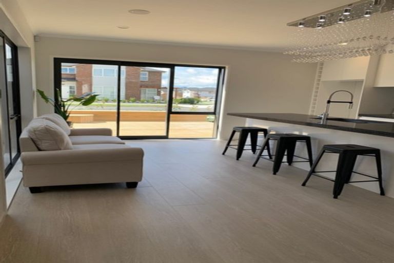 Photo of property in 62 Donegal Park Drive, Flat Bush, Auckland, 2019