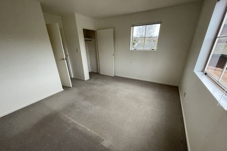 Photo of property in 1/11 Mandica Place, Sunnynook, Auckland, 0632
