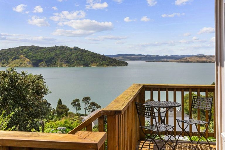 Photo of property in 92 Greenslade Road, Raglan, 3295