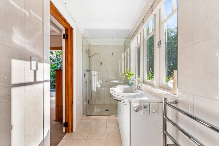 Photo of property in 391 Pine Valley Road, Dairy Flat, Silverdale, 0992