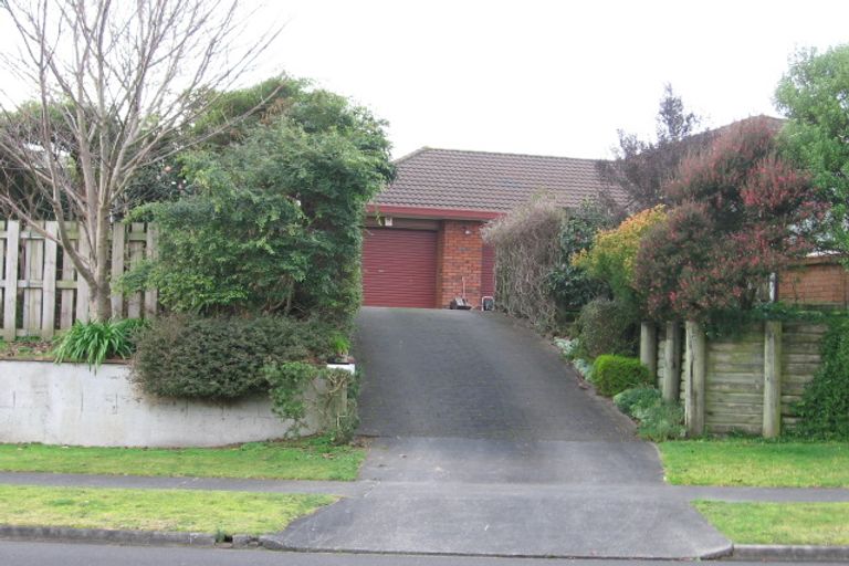 Photo of property in 4a Dallinger Street, St Andrews, Hamilton, 3200