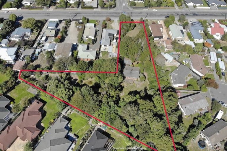 Photo of property in 20 Woodend Road, Woodend, 7610