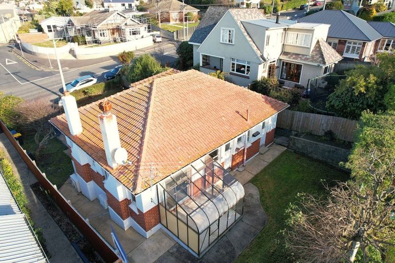 Photo of property in 52 Hawthorn Avenue, Mornington, Dunedin, 9011