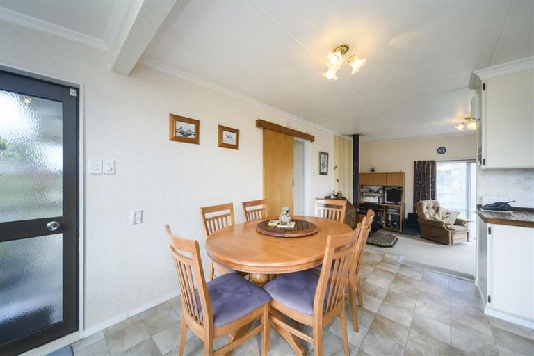 Photo of property in 4 Pain Street, Bulls, 4818