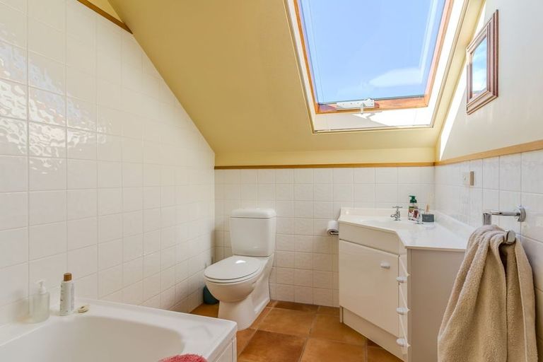 Photo of property in 4 Leithton Close, Glenleith, Dunedin, 9010