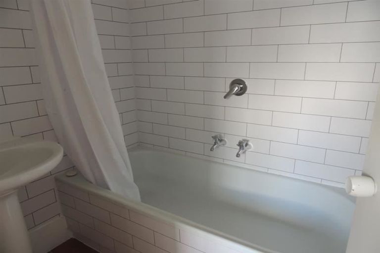 Photo of property in 1/207 Frimley Avenue, Frimley, Hastings, 4120