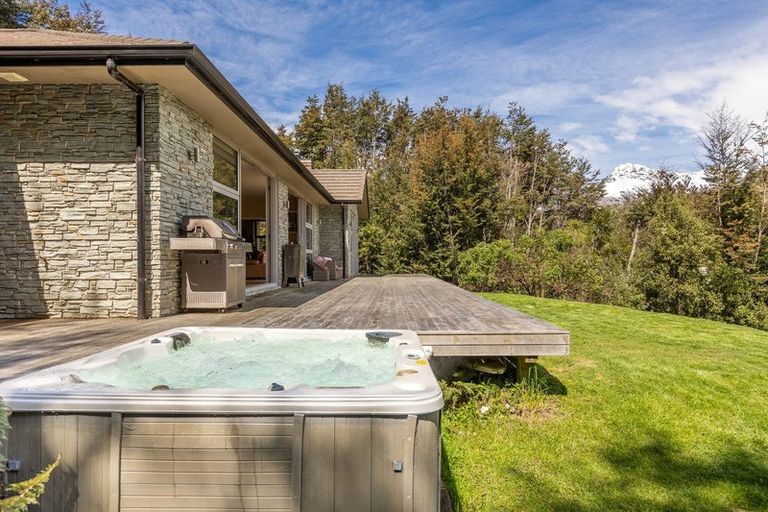 Photo of property in 7 Tall Tree Lane, Mount Creighton, Queenstown, 9371