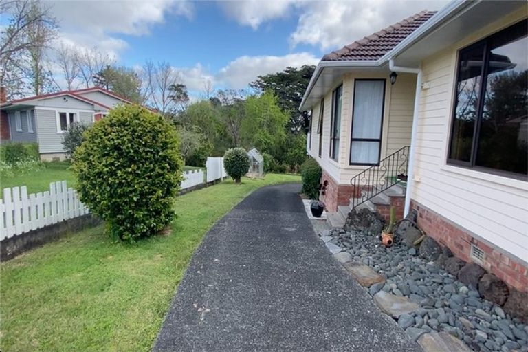 Photo of property in 9 Albert Pryor Avenue, Henderson, Auckland, 0612