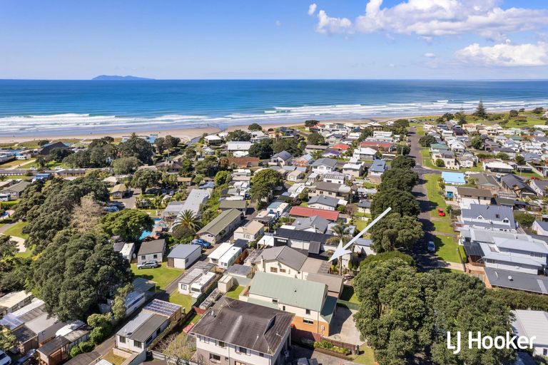 Photo of property in 40 Ocean View Road, Waihi Beach, 3611
