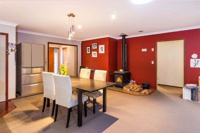 Photo of property in 1 Warren Fisher Grove, Rangatira Park, Taupo, 3330