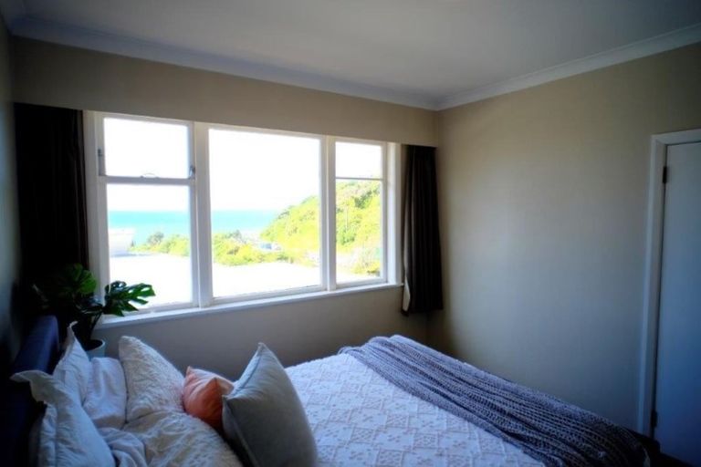 Photo of property in 4 Onepu Road, Pukerua Bay, 5026