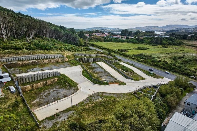 Photo of property in 42 Raiha Street, Kenepuru, Porirua, 5022