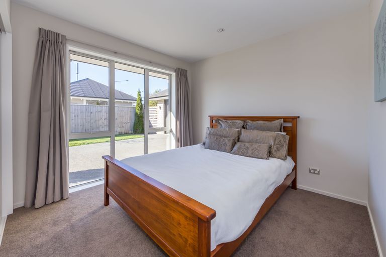 Photo of property in 18 Mcdermott Place, Halswell, Christchurch, 8025