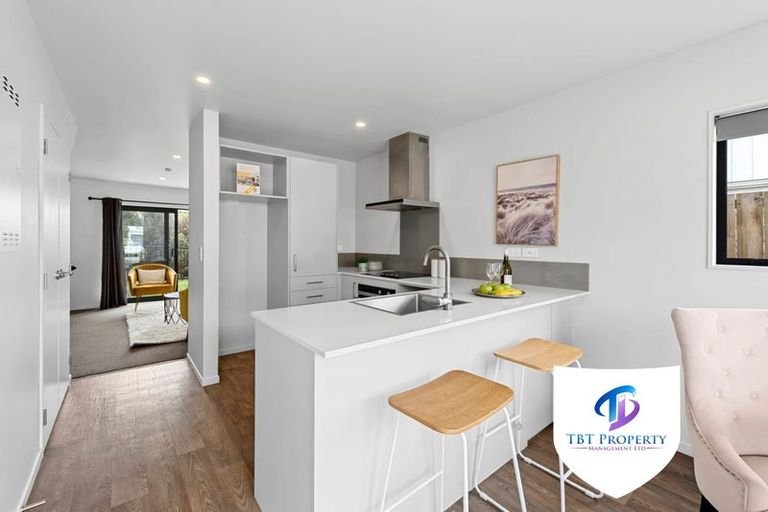 Photo of property in 43 Matawhanga Drive, Wattle Downs, Auckland, 2103