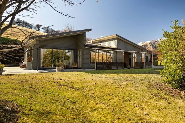 Photo of property in 44 Springbank Grove, Lower Shotover, Queenstown, 9371