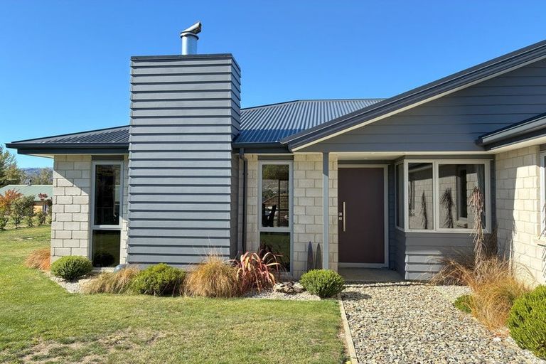Photo of property in 2 Prospect Lane, Bannockburn, Cromwell, 9384