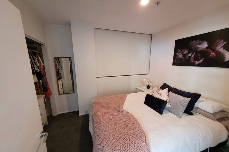 Photo of property in Hume House, 152 The Terrace, Wellington Central, Wellington, 6011