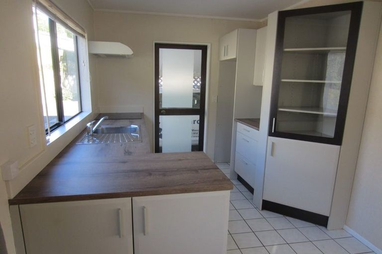 Photo of property in 58 Collins Avenue, Tawa, Wellington, 5028