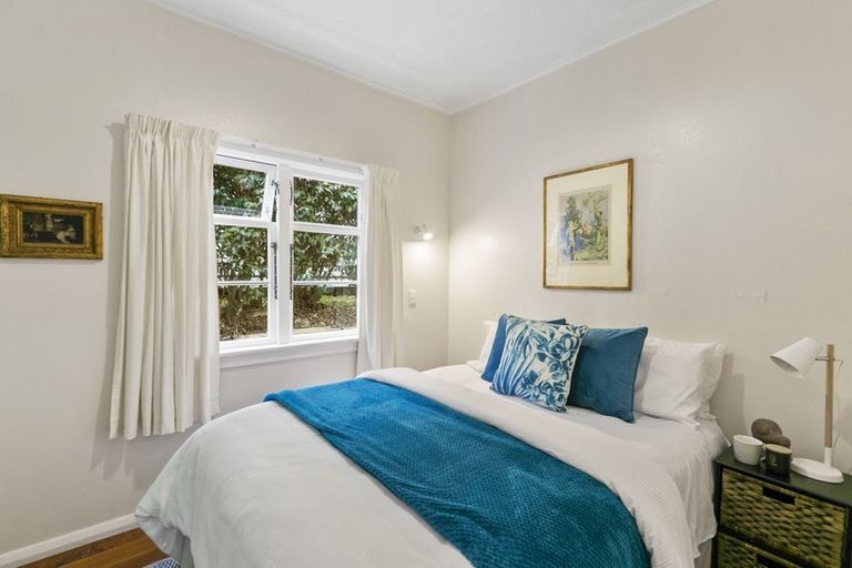 Photo of property in 49 Nottingham Street, Karori, Wellington, 6012