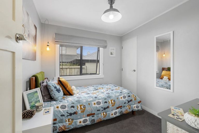 Photo of property in 51 Upjohn Street, Brooklands, New Plymouth, 4310