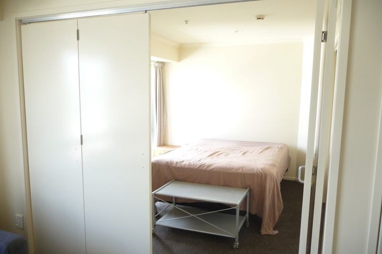 Photo of property in The Rennaissance, 14f/18 Ronwood Avenue, Manukau, Auckland, 2104